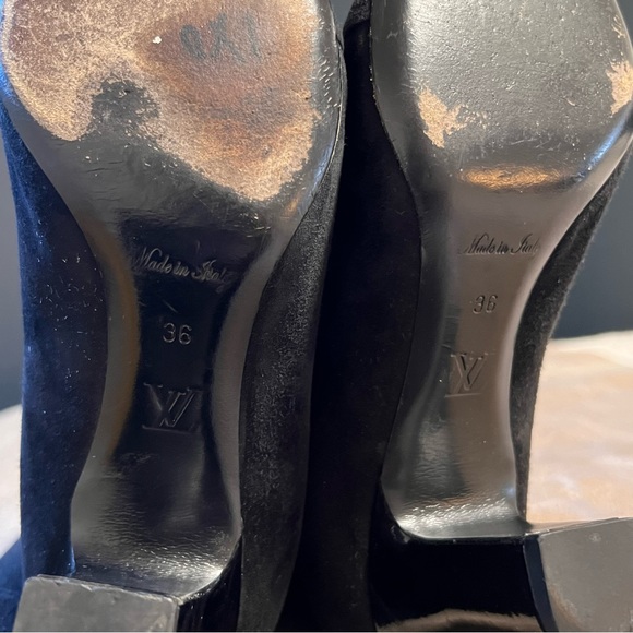 Louis Vuitton Black Suede Chelsea Boots - Picture 8 of 11